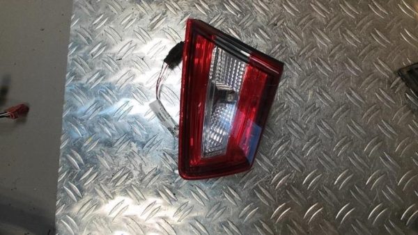 Feu arriere secondaire droit (feux) RENAULT CLIO 4 PHASE 2 Diesel - Image 1