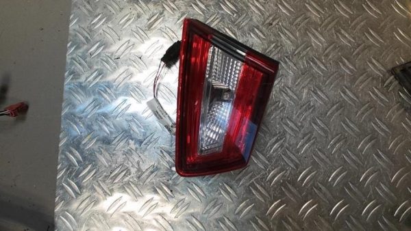 Feu arriere secondaire droit (feux) RENAULT CLIO 4 PHASE 2 Diesel - Image 2