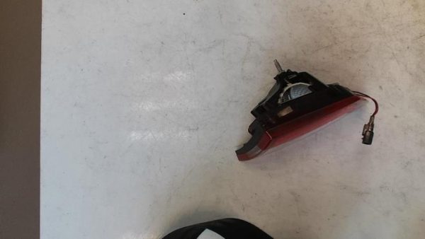 Feu arriere secondaire droit (feux) RENAULT CLIO 4 PHASE 1 - Image 1
