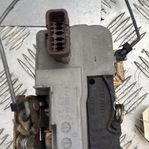Serrure avant gauche PEUGEOT 206 PHASE 2 Diesel - Image 1