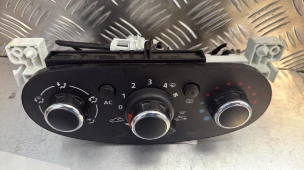 Commande chauffage DACIA SANDERO 2 PHASE 1 Diesel - Image 2
