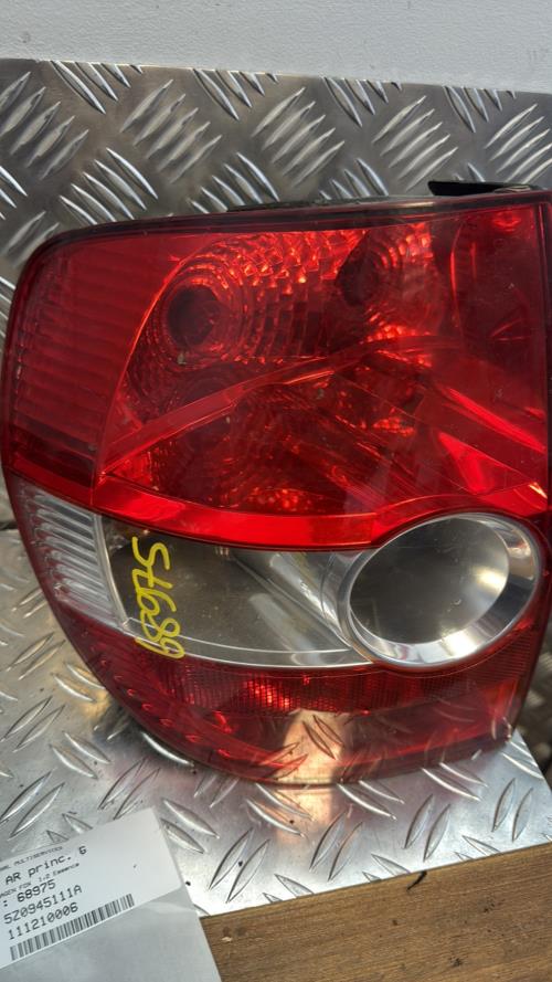 Feu arriere principal gauche (feux) VOLKSWAGEN FOX Essence - Image 1