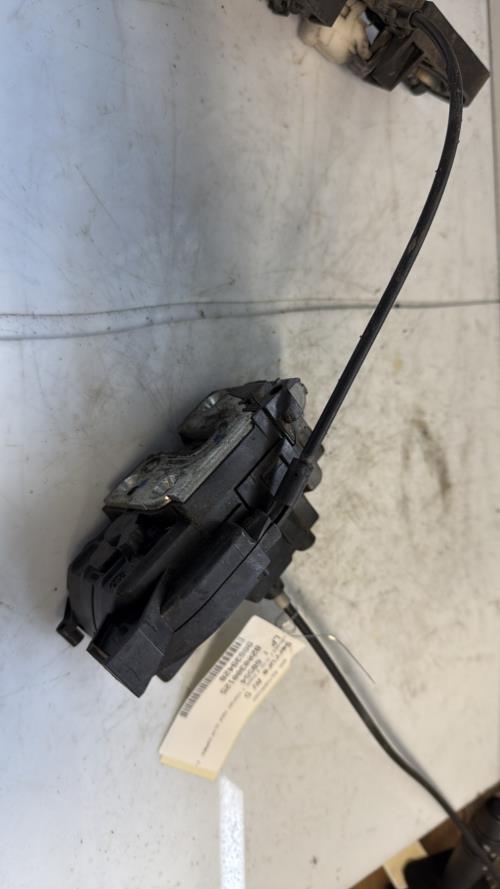 Serrure avant gauche RENAULT CLIO 3 PHASE 1 Diesel - Image 2