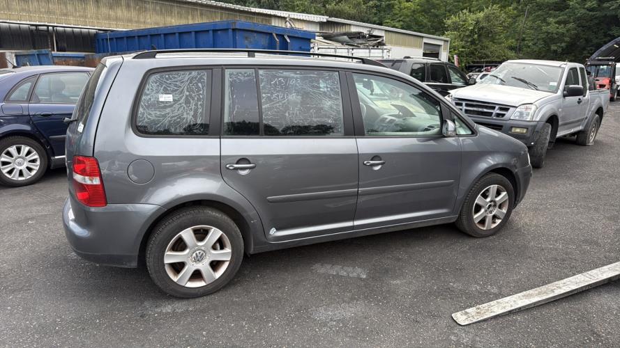 Porte fusible VOLKSWAGEN TOURAN 1 PHASE 1 Essence - Image 7