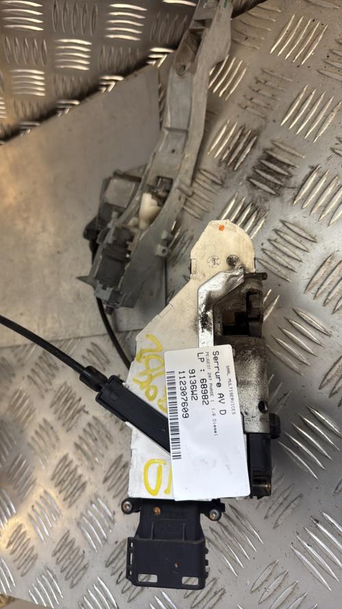 Serrure avant droit PEUGEOT 207 PHASE 1 Diesel - Image 2