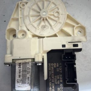 Moteur leve vitre avant droit PEUGEOT 407 PHASE 1 BREAK Diesel - Image 1