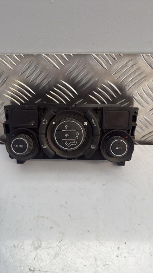 Commande chauffage PEUGEOT 308 1 SW PHASE 2 BREAK Diesel - Image 2