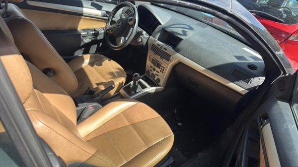 Serrure avant droit OPEL ASTRA H TWINTOP CABRIOLET Essence - Image 4