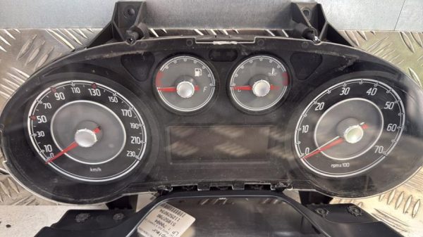 Compteur FIAT PUNTO EVO 3 Diesel - Image 2