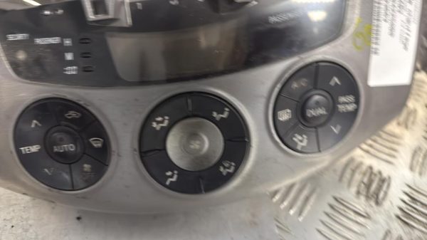 Commande chauffage TOYOTA RAV4 3 PHASE 1 Diesel - Image 3