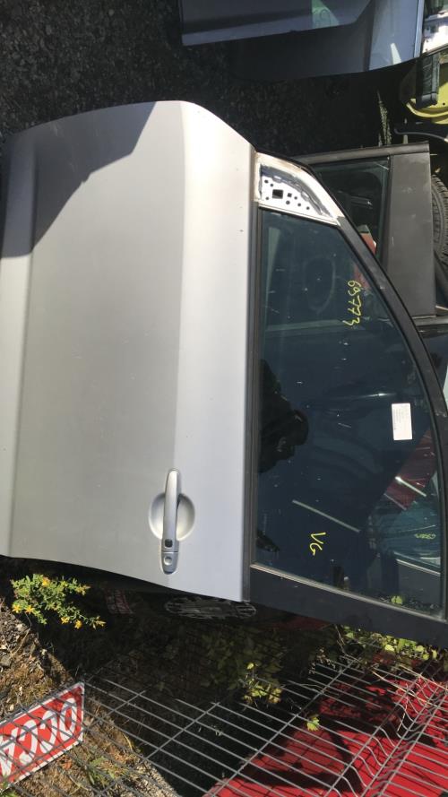 Porte avant gauche TOYOTA RAV4 3 PHASE 1 Diesel - Image 1