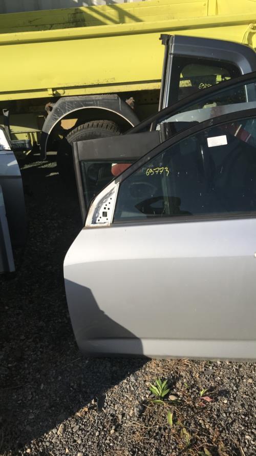 Porte avant gauche TOYOTA RAV4 3 PHASE 1 Diesel - Image 3