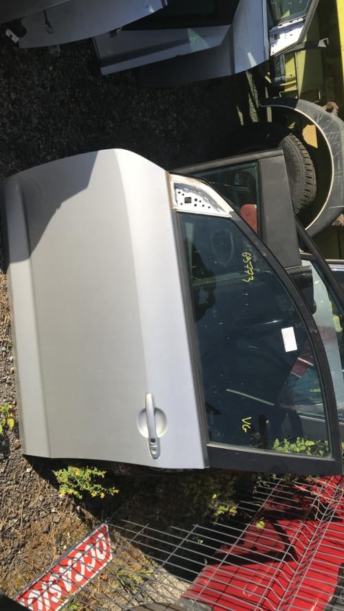 Porte avant gauche TOYOTA RAV4 3 PHASE 1 Diesel - Image 4