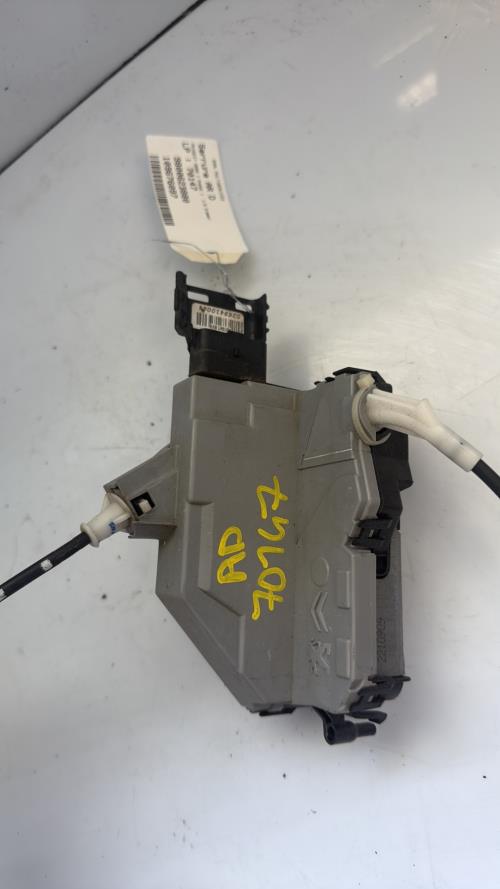 Serrure arriere droit PEUGEOT 3008 1 PHASE 1 Diesel - Image 3