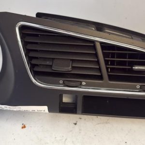 Aerateur tableau de bord PEUGEOT 3008 1 PHASE 1 Diesel - Image 1