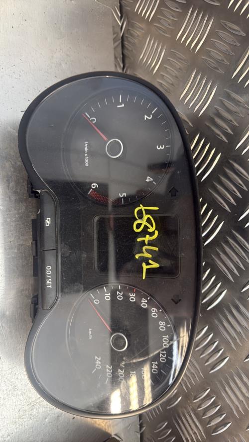 Compteur VOLKSWAGEN POLO 5 PHASE 1 Diesel - Image 1