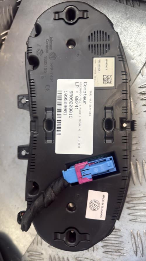 Compteur VOLKSWAGEN POLO 5 PHASE 1 Diesel - Image 3