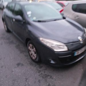 Autoradio d'origine RENAULT MEGANE 3 PHASE 1 Diesel - Image 1