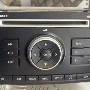 Autoradio d'origine KIA CEE-D 1 SPORT WAGON PHASE 2 BREAK Diesel - Image 1