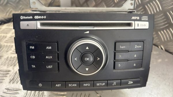 Autoradio d'origine KIA CEE-D 1 SPORT WAGON PHASE 2 BREAK Diesel - Image 1