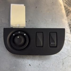 Commande retroviseurs DACIA SANDERO 2 PHASE 1 Diesel - Image 1