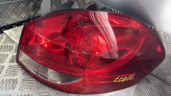 Feu arriere principal droit (feux) RENAULT CLIO 3 PHASE 2 BREAK Diesel - Image 3