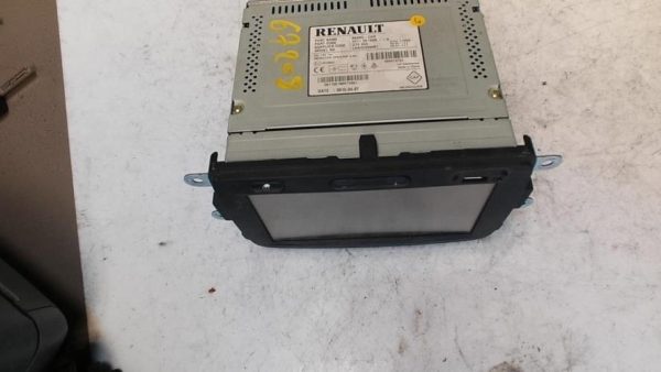 Autoradio d'origine RENAULT CAPTUR 1 PHASE 1 Essence - Image 2