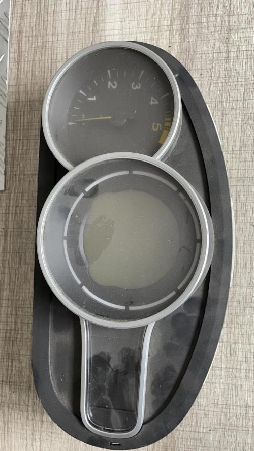 Compteur RENAULT MEGANE 3 PHASE 1 - Image 1
