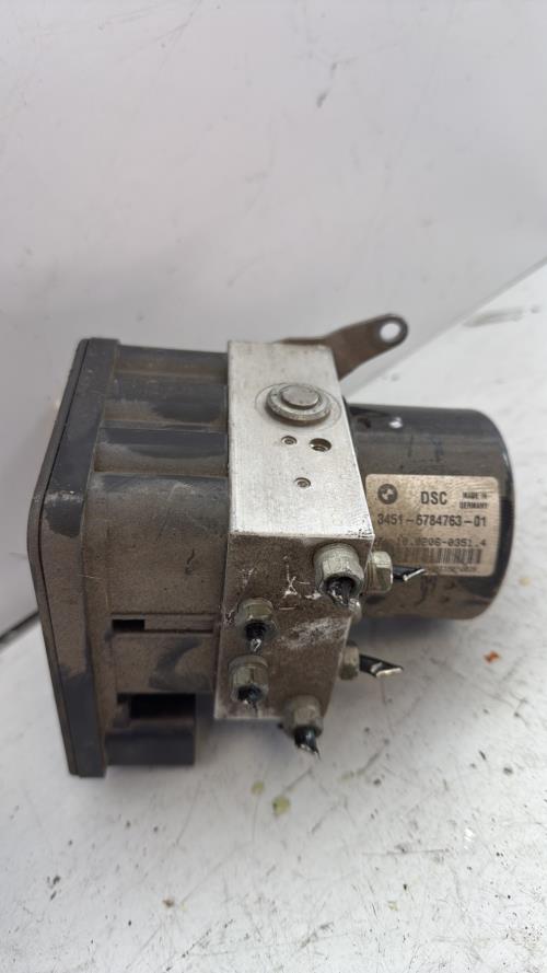 Bloc ABS (freins anti-blocage) BMW SERIE 1 E81 Diesel - Image 4