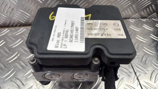 Bloc ABS (freins anti-blocage) SKODA FABIA 3 PHASE 2 Essence - Image 3