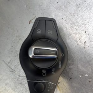 Commande de phare AUDI A4 3 PHASE 1 Diesel - Image 1