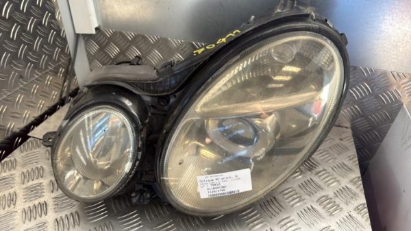 Optique avant principal gauche (feux)(phare) MERCEDES CLASSE E 211 PHASE 1 Diesel - Image 3