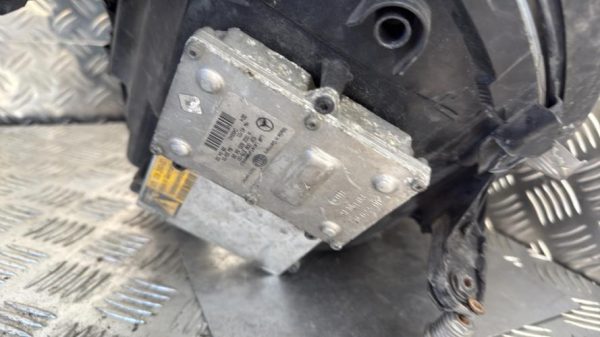 Optique avant principal gauche (feux)(phare) MERCEDES CLASSE E 211 PHASE 1 Diesel - Image 4
