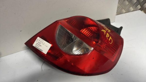 Feu arriere principal droit (feux) RENAULT CLIO 3 PHASE 1 Diesel - Image 2