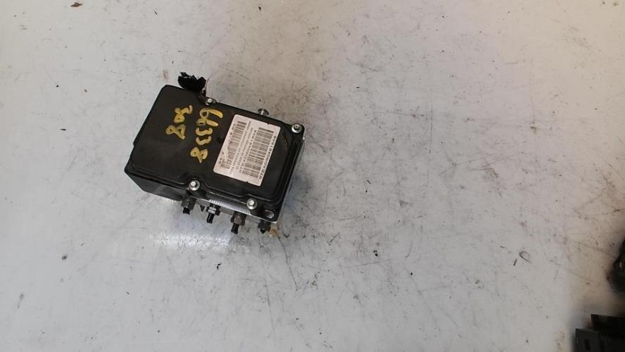 Bloc ABS (freins anti-blocage) PEUGEOT 308 1 PHASE 1 Essence - Image 2