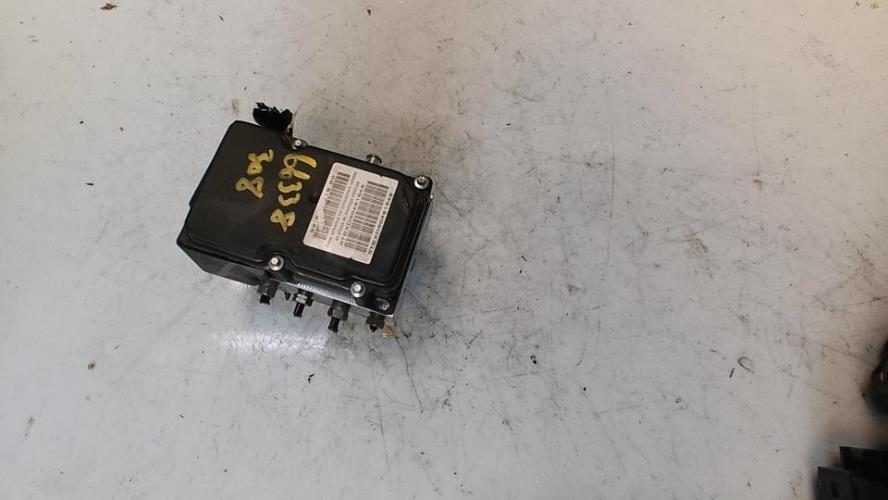 Bloc ABS (freins anti-blocage) PEUGEOT 308 1 PHASE 1 Essence - Image 3