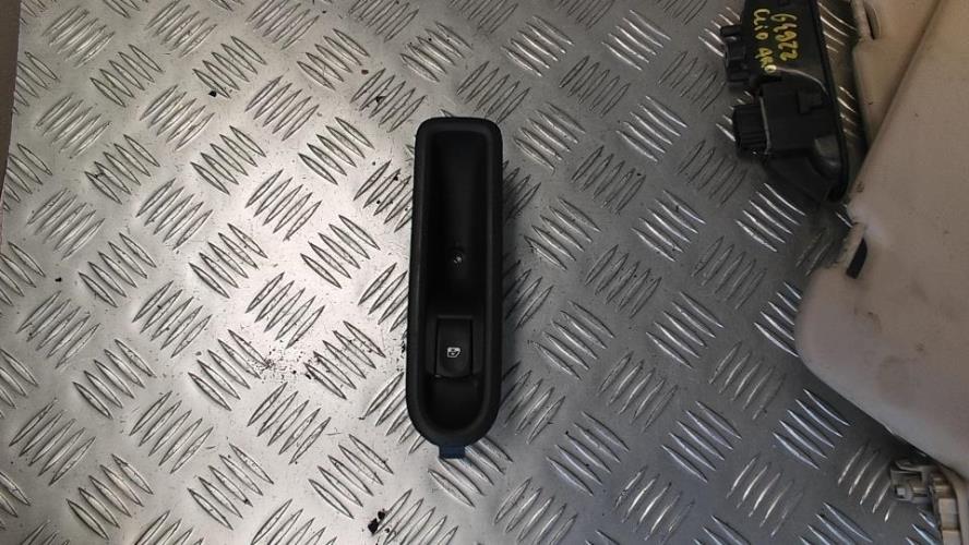 Interrupteur de leve vitre arriere gauche RENAULT CLIO 3 PHASE 2 Diesel - Image 3