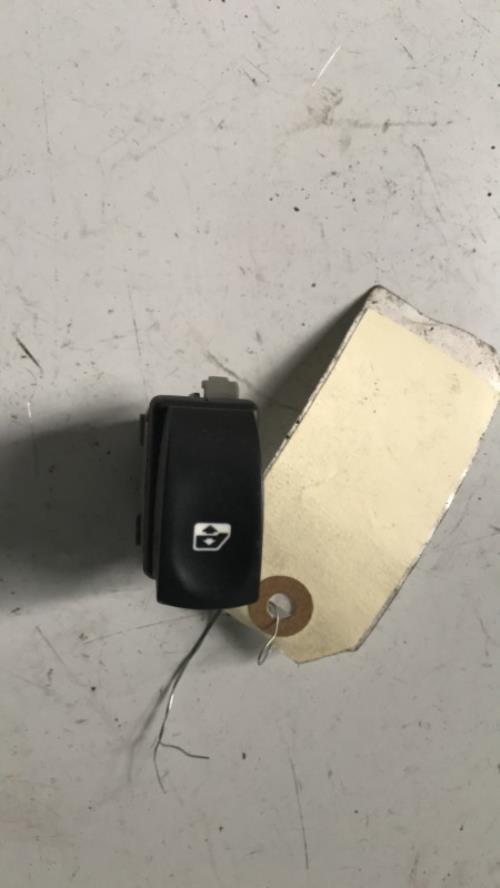Interrupteur de leve vitre avant droit RENAULT TWINGO 2 PHASE 1 Diesel - Image 1