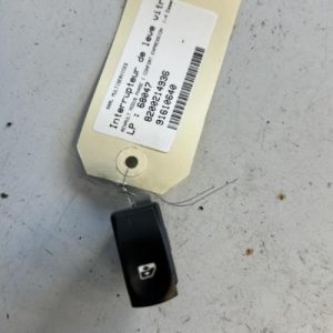 Interrupteur de leve vitre avant droit RENAULT MODUS PHASE 1 Essence - Image 1