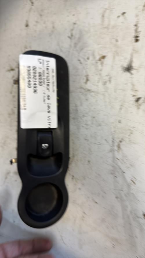 Interrupteur de leve vitre avant droit RENAULT MODUS PHASE 1 Diesel - Image 2