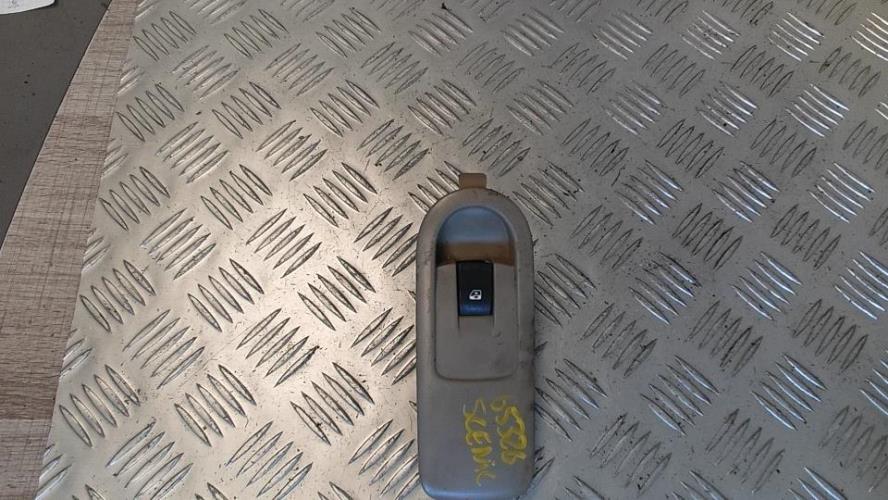 Interrupteur de leve vitre avant droit RENAULT SCENIC 2 PHASE 2 Diesel - Image 3