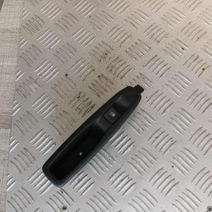 Interrupteur de leve vitre avant droit RENAULT CLIO 4 PHASE 1 Diesel - Image 1