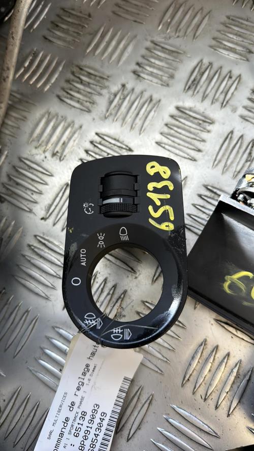 Commande de reglage hauteur de phare AUDI A1 1 SPORTBACK PHASE 1 Diesel - Image 1