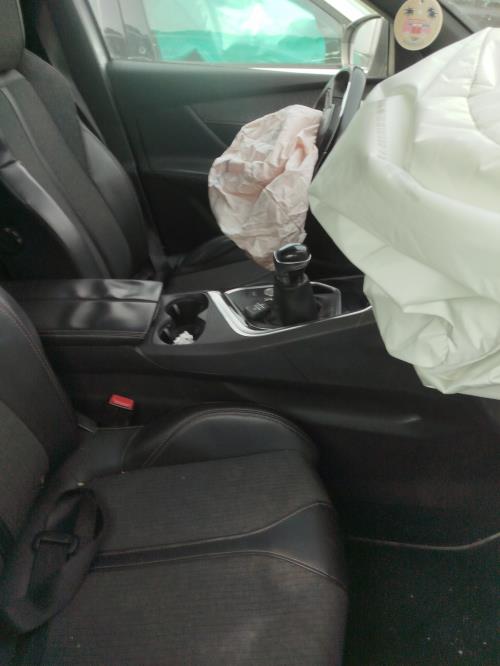 Bouton/Interrupteur PEUGEOT 3008 2 PHASE 1 Diesel - Image 6