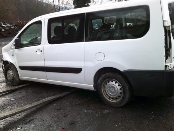 Porte laterale gauche PEUGEOT EXPERT 2 Diesel - Image 6