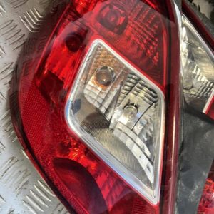Feu arriere principal gauche (feux) OPEL CORSA D PHASE 1 Essence - Image 1