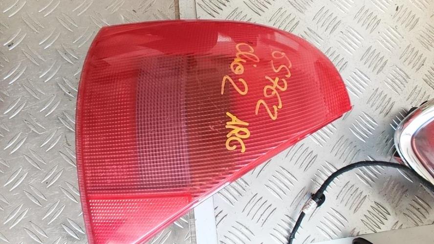 Feu arriere principal gauche (feux) RENAULT CLIO 2 PHASE 2 Essence - Image 1