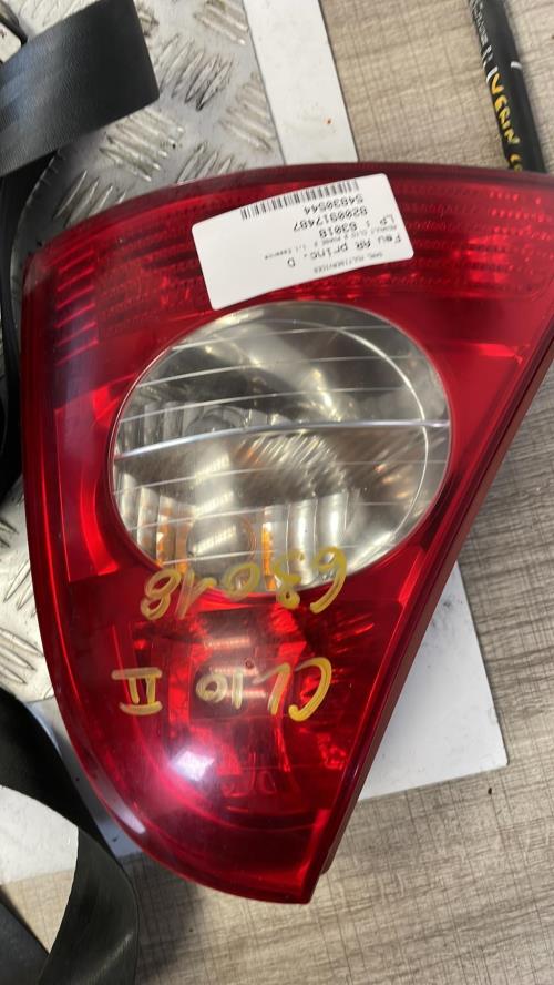 Feu arriere principal droit (feux) RENAULT CLIO 2 PHASE 2 Essence - Image 1