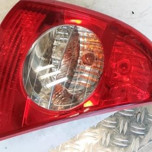 Feu arriere principal gauche (feux) RENAULT CLIO 2 PHASE 2 Essence - Image 1