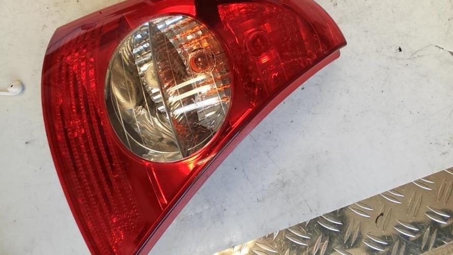 Feu arriere principal gauche (feux) RENAULT CLIO 2 PHASE 2 Essence - Image 3